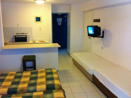2 twin beds