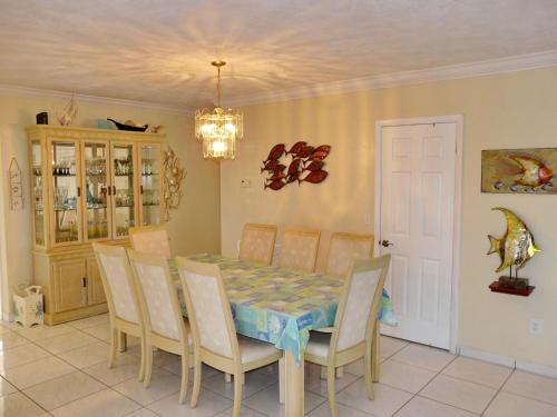 1171 Mulberry Court - image 10