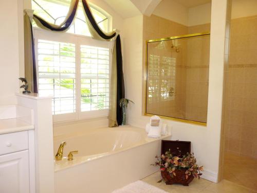 931 Hyacinth Court - image 6
