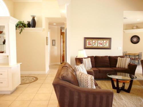 690 Pelican Court - image 11