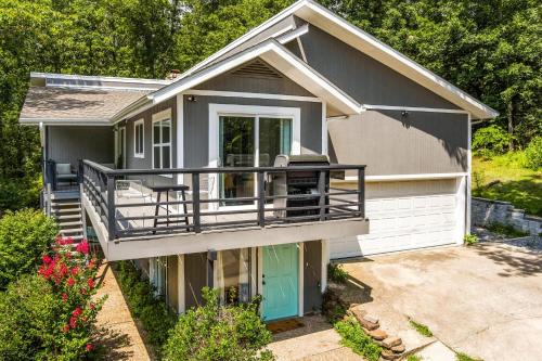 The Kensington - LAKE VIEW HOME - Easy Access MTB Trails