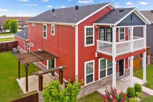 The Cardinal - Quiet Neighborhood - 1 mi to Centennial Park! - image 7