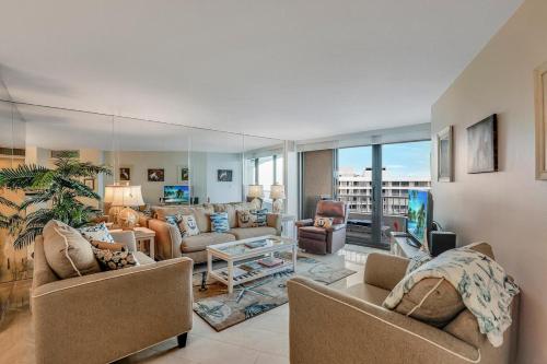 South Seas Tower 4-1907 - image 6