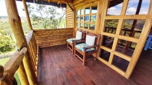 • La Golondrina • Cabana en Santa Elena •