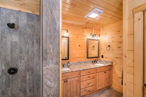 Four Bears cabin - image 11