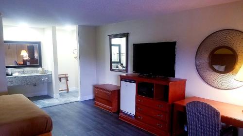 Sylvania Inn-Sylvania,Statesboro, GA-Georgia Southern Univ GSU - 공용 라운지/TV 시청 구역