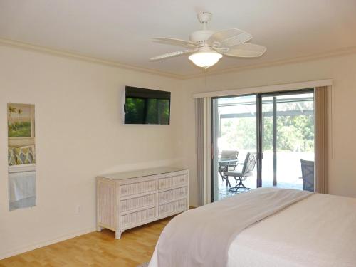585 Somerset Court - image 8