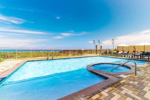 Las Olas Condominiums #103 - image 2