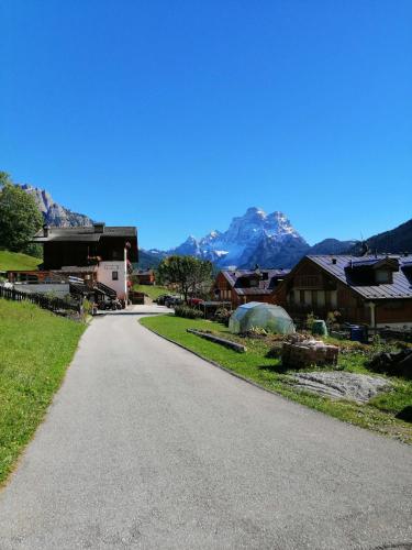  Cesa Fossal, Pension in Colle Santa Lucia