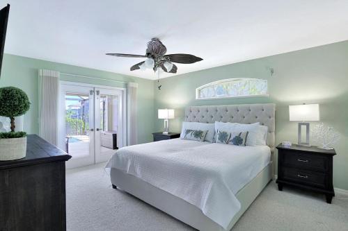 Shalimar Waterfront Pool Home - image 8