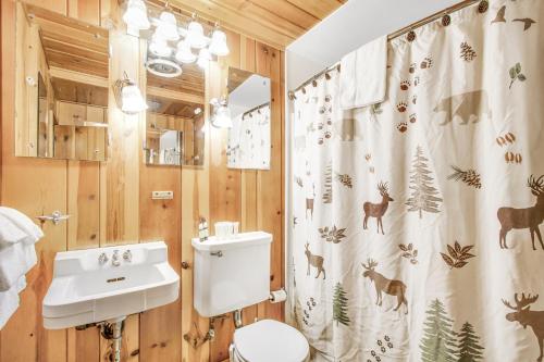 Flower Lane Cabin