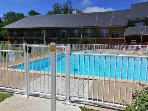 Appartement T2, avec piscine a 5km de honfleur