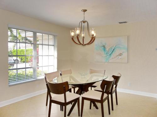 1107 Edington Place - image 10