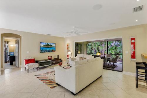 601 Lewis Court - image 7