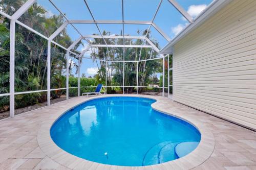 Algonquin Court Pool Home - image 3