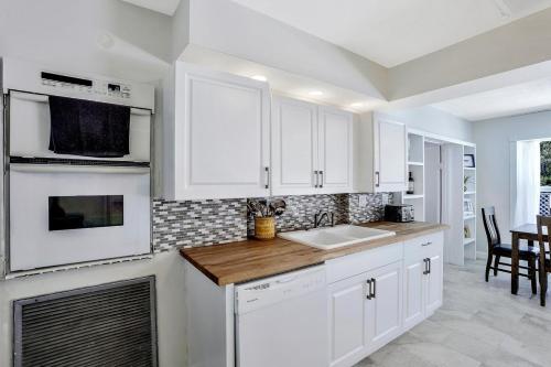 Skylark Avenue Pool Home - image 9