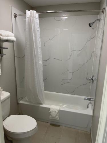 Cameron Motel - image 2