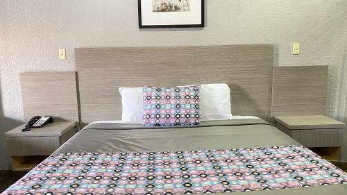 King Suite image 9