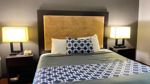 Island Suites Bay City – Bay City, TX