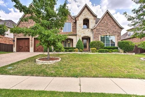 4 Mi to Grapevine Lake: Texas Home w/ Media Room in Flower Mound