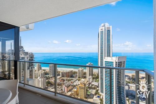 Circle on Cavill Surfers Paradise – 2 Bedroom Ocean View on level 40!!