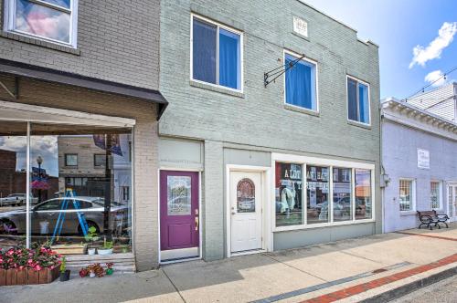 Updated Williamstown Apartment with Kitchen! in Williamstown, USA