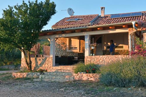  Robinson home in Pašman with Seaview, Terrace (4654-1) in 23262 Pašman
