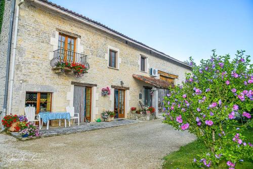 Chez Valade in Charroux