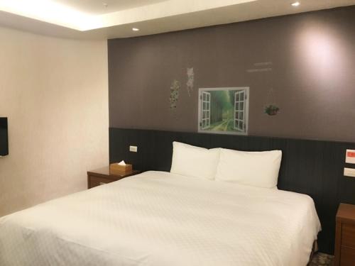 Golden Age Hotel Golden Age Hotel is a popular choice amongst travelers in Taipei, whether exploring or just passing through. The property offers a wide range of amenities and perks to ensure you have a great time. Se