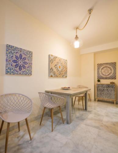 One-Bedroom Apartment image 3