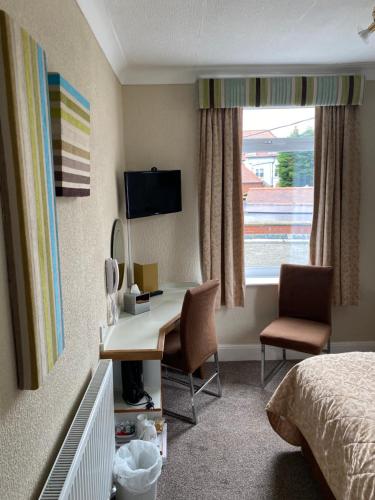 Park Manor Hotel - image 10