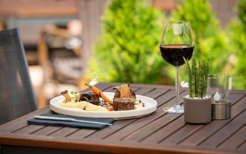 Ételek és italok, Hotel Zum Steinhof in Bad Blankenburg