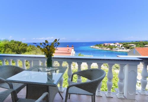  Apartmani Badurina - Maslina in Lun