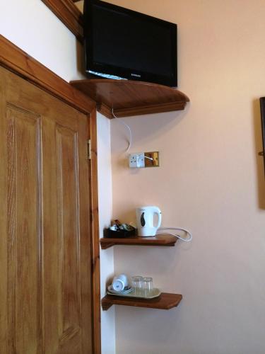 Bellevue Guest House - image 9