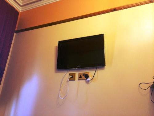 Bellevue Guest House - image 7