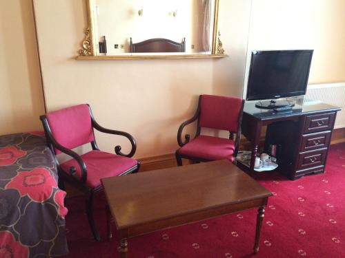 Bellevue Guest House - image 5