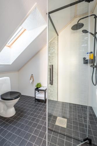 Pakri Parun Pakri Parun