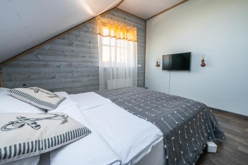 Pakri Parun Pakri Parun