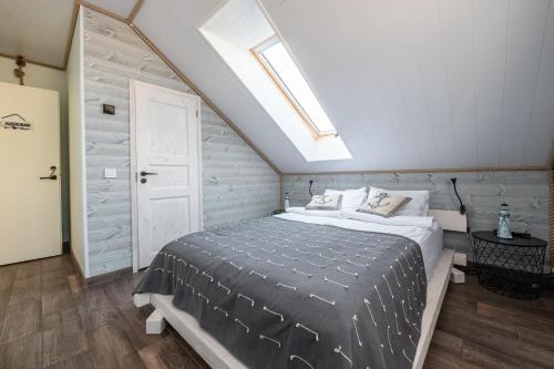 Pakri Parun Pakri Parun