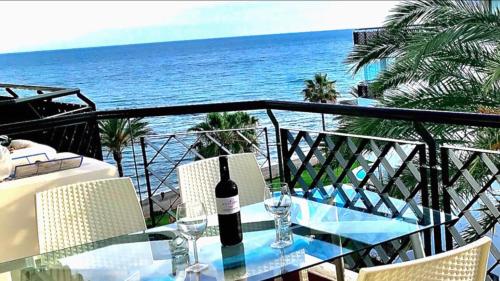 MI CAPRICHO 2F BEACHFRONT- Apartment with sea view - Costa del Sol, Marbella