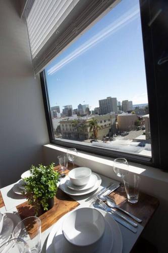 Luxurious Design One Bedroom Apt near Balboa Park detail