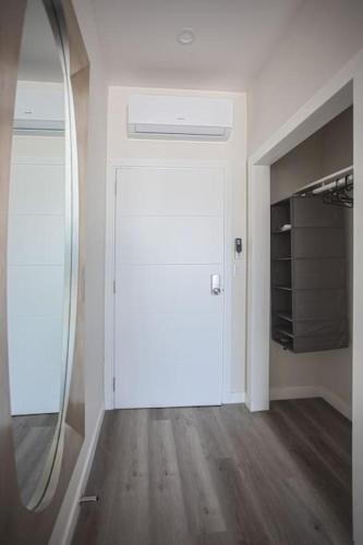 Lovely Studio w Full Kitchen in Heart of San Diego near Balboa Park