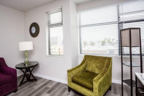 One Bedroom Apartment with Luxurious Furnitures detail