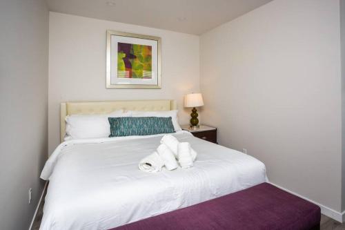 One Bedroom Apartment with Luxurious Furnitures detail