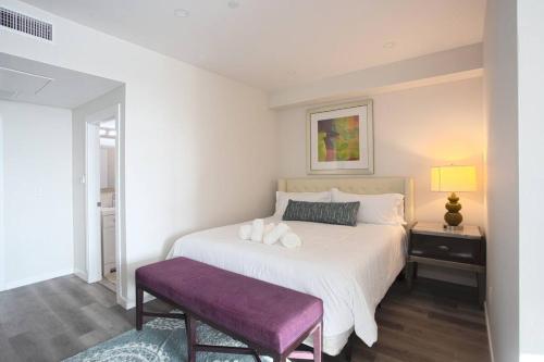 One Bedroom Apartment with SD Downtown View in San Diego, USA