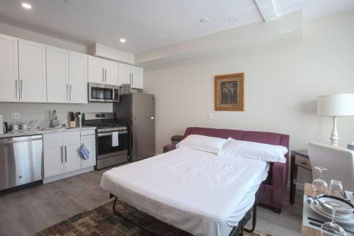 Spacious 1 Bedroom Apartment in Heart of San Diego in San Diego, USA