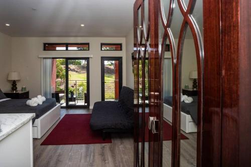 Steps to Balboa Park- Brand New Apt - Cozy Studio in San Diego, USA