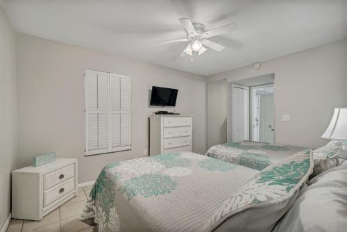 Island Winds West Unit 673