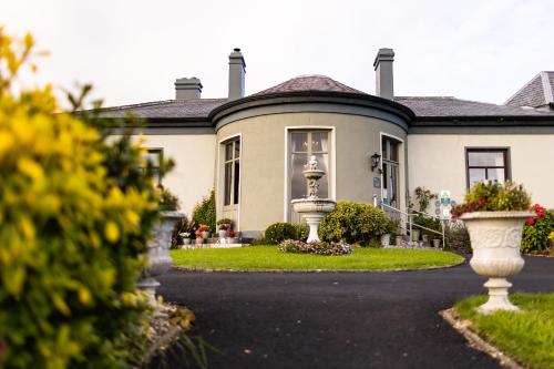 Ballinalacken Castle Country House Hotel Doolin