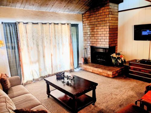 Two-Bedroom Standard Townhouse Unit #76 by Snow Summit Townhouses Bus Lic #23581